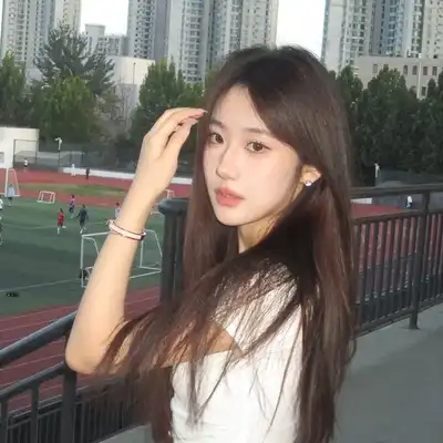 罗玲